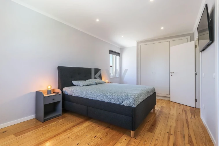 Moradia T4 para Venda em Miragaia e Marteleira Foto 28