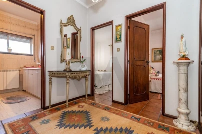 Moradia T5 para Venda em Marinha Grande