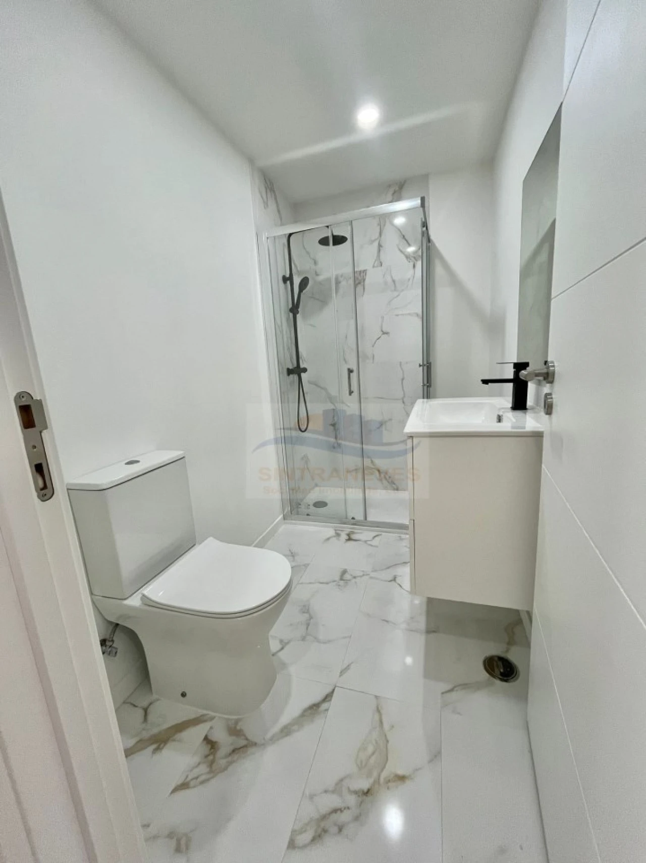 Apartamento T2 para Venda em Falagueira-Venda Nova Foto 6