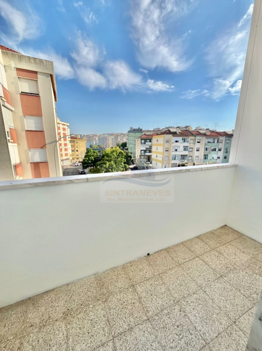 Apartamento T2 para Venda em Falagueira-Venda Nova