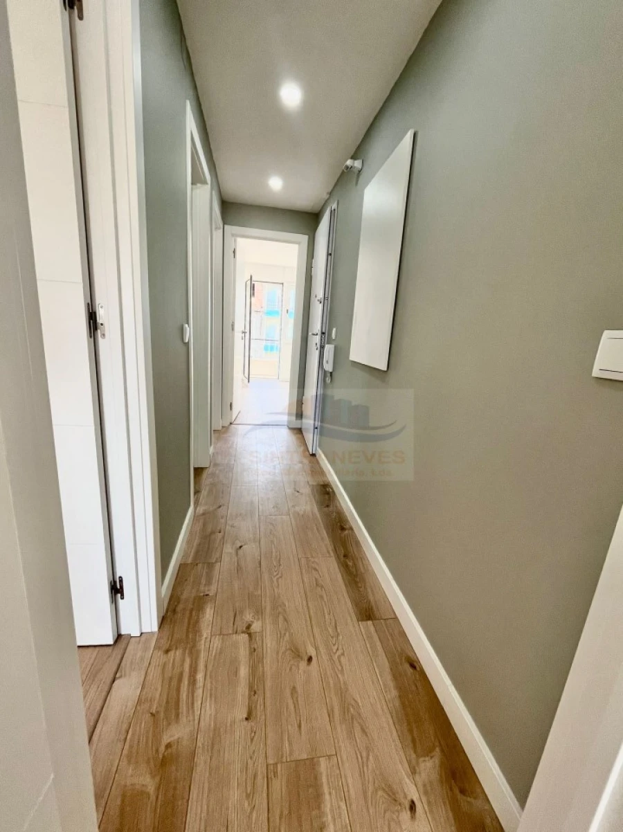 Apartamento T2 para Venda em Falagueira-Venda Nova Foto 2