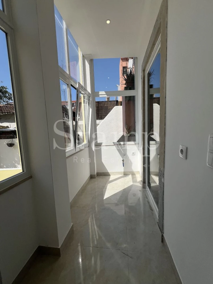 Apartamento T2 para Venda em Penha de França Foto 5