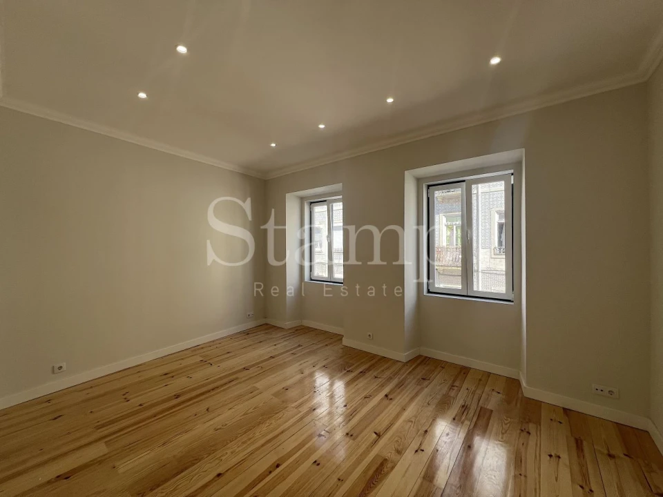 Apartamento T2 para Venda em Penha de França Foto 1