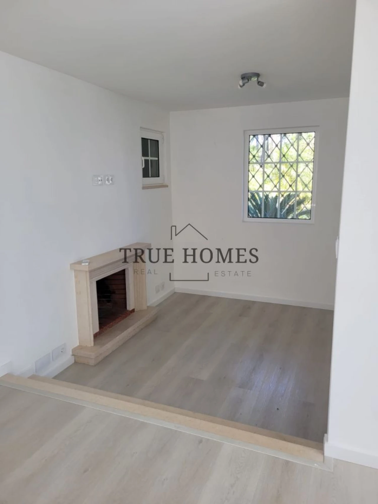 Moradia T4 para Venda em Charneca de Caparica e Sobreda Foto 39