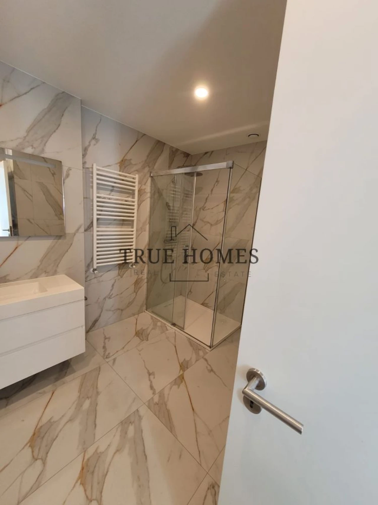 Moradia T4 para Venda em Charneca de Caparica e Sobreda Foto 40