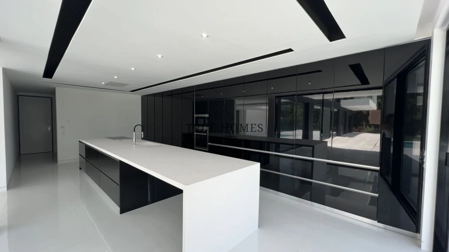 Moradia T6 para Venda em Charneca de Caparica e Sobreda Foto 13