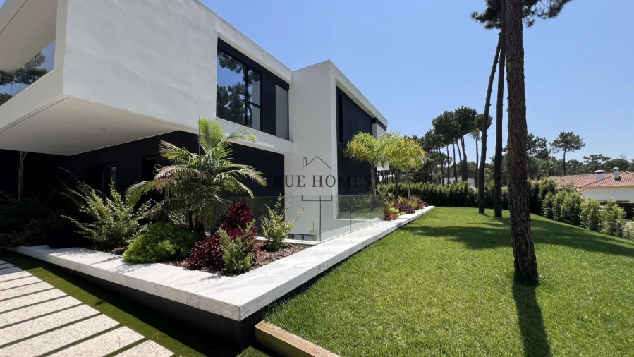 Moradia T6 para Venda em Charneca de Caparica e Sobreda Foto 18