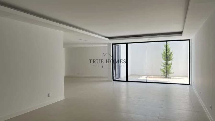 Moradia T6 para Venda em Charneca de Caparica e Sobreda Foto 9