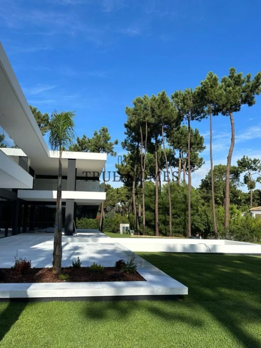 Moradia T6 para Venda em Charneca de Caparica e Sobreda Foto 16