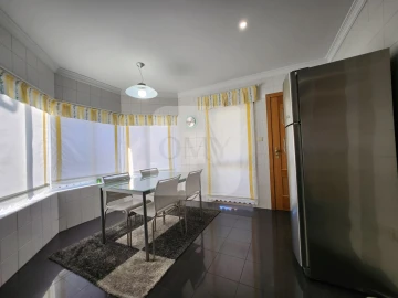Moradia T4 para Venda em Mateus