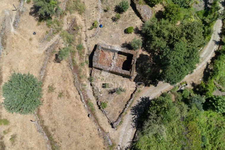 Terreno para Venda em Cibões e Brufe Foto 3