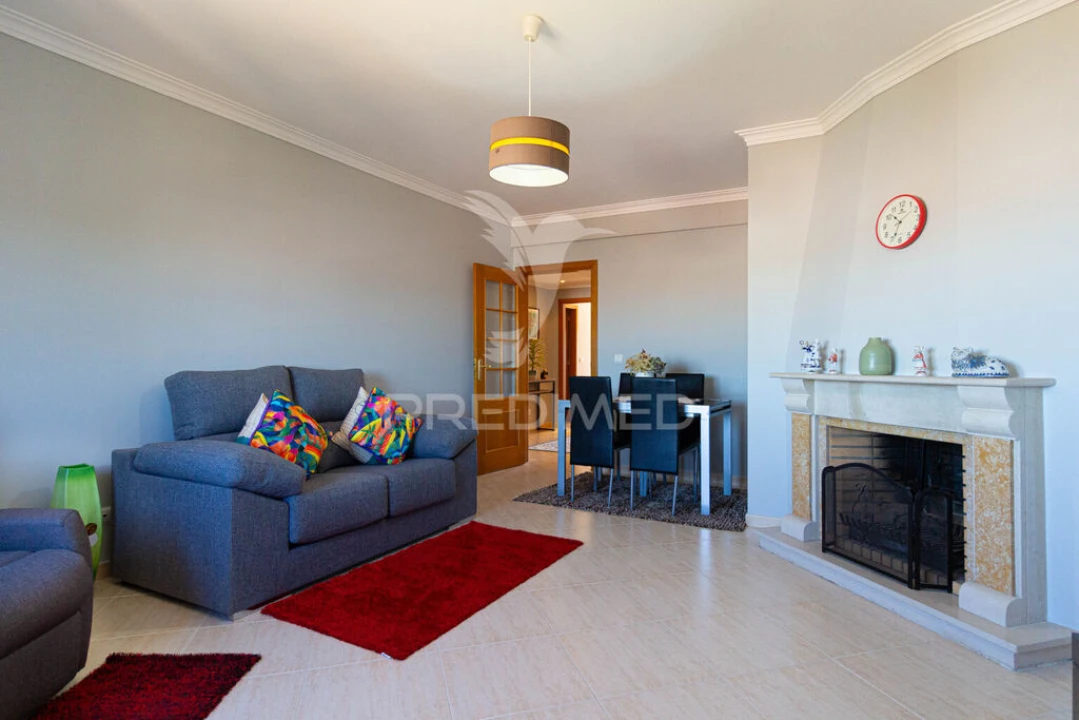 Apartamento T2 para Venda em Corroios Foto 1