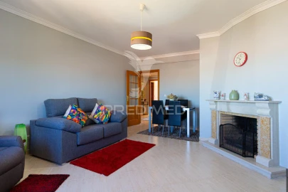 Apartamento T2 para Venda em Corroios
