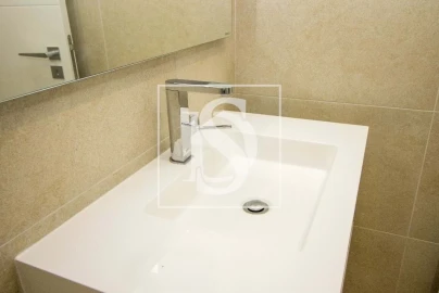 Moradia T4 para Venda em Quarteira