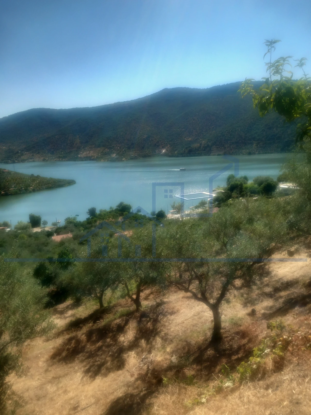 Terreno para Venda em Freixo de Espada a Cinta e Mazouco Foto 1