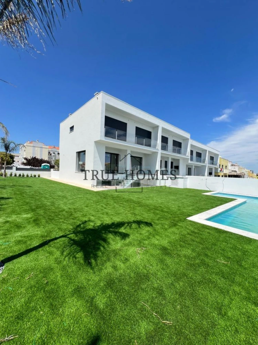 Moradia T3 para Venda em Charneca de Caparica e Sobreda Foto 3