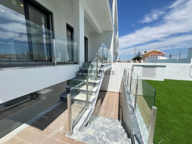 Moradia T3 para Venda em Charneca de Caparica e Sobreda Foto 20