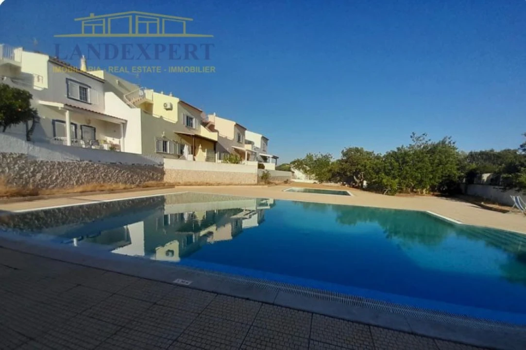 Moradia T3 para Venda em Armação de Pera Foto 51