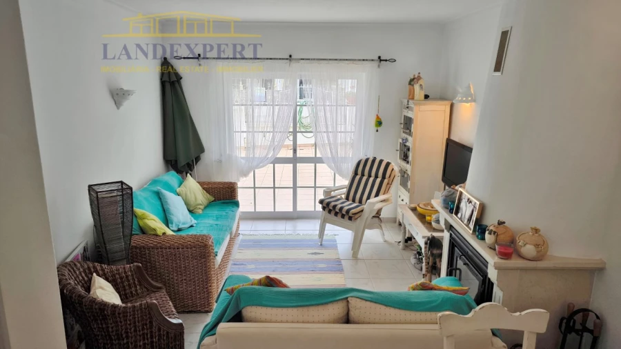 Moradia T3 para Venda em Armação de Pera Foto 4