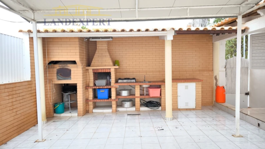 Moradia T3 para Venda em Armação de Pera Foto 33