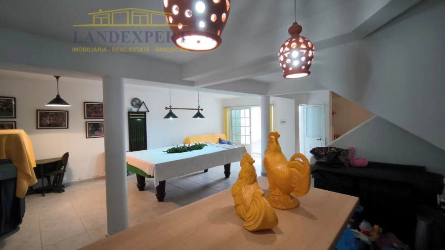 Moradia T3 para Venda em Armação de Pera Foto 35