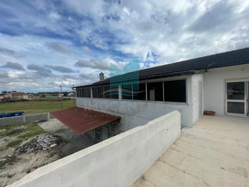 Prédio para Venda em Quiaios Foto 7