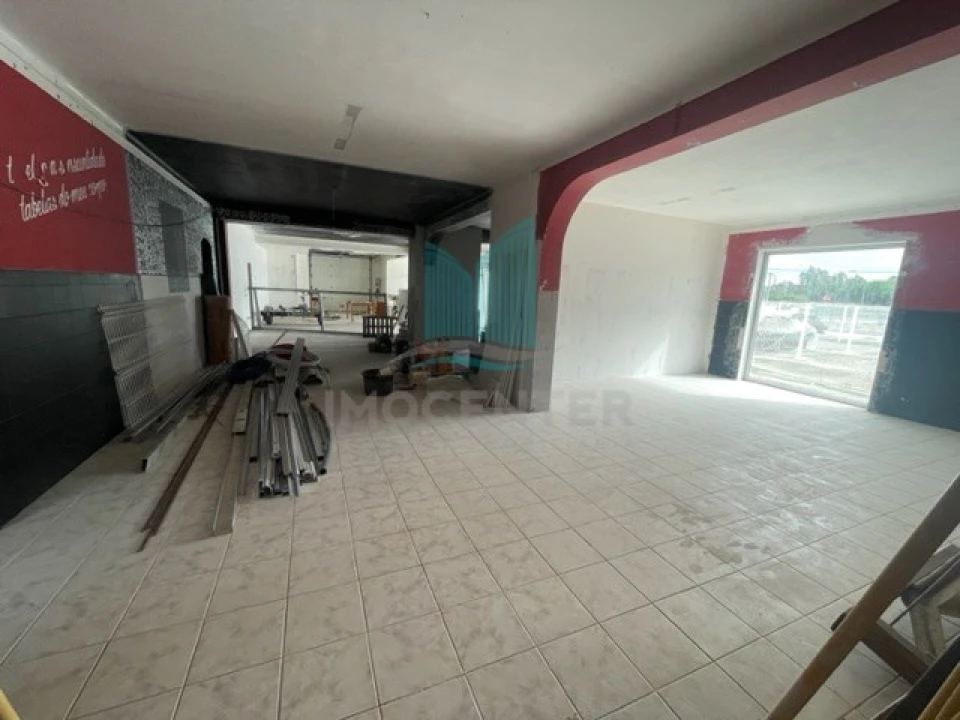 Prédio para Venda em Quiaios Foto 29