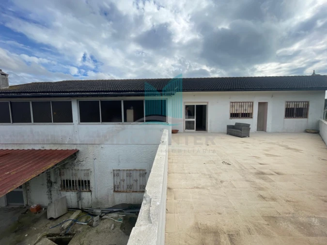 Prédio para Venda em Quiaios Foto 3