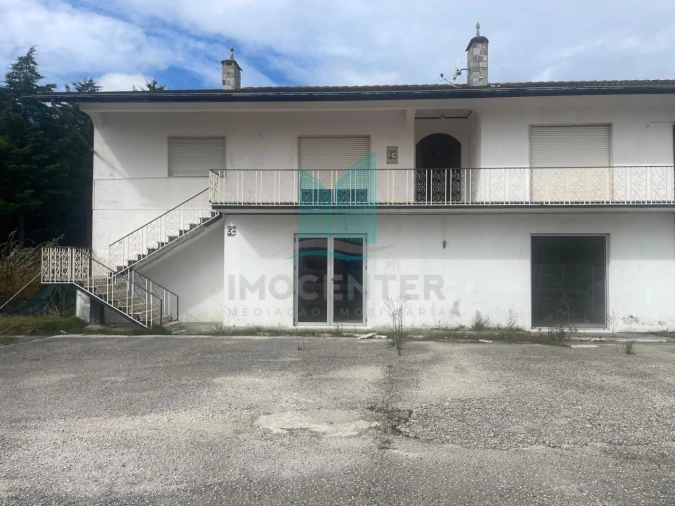 Prédio para Venda em Quiaios Foto 6