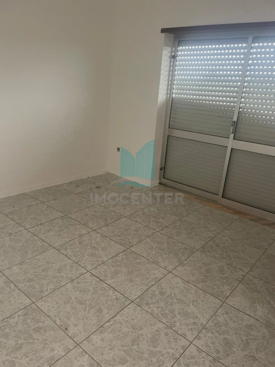 Prédio para Venda em Quiaios Foto 13