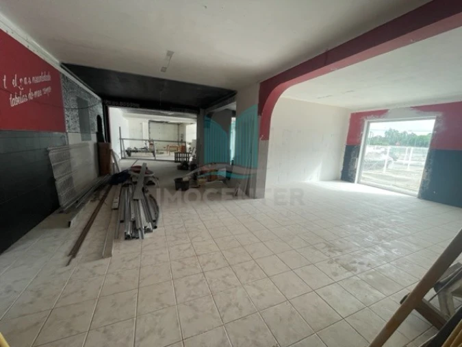 Prédio para Venda em Quiaios Foto 29