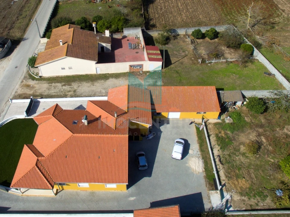 Moradia T3 para Venda em Paião Foto 6