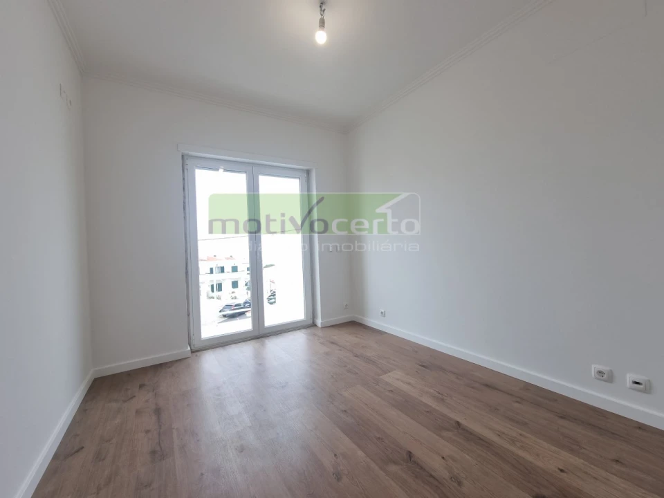 Moradia T4 para Venda em Ericeira Foto 14