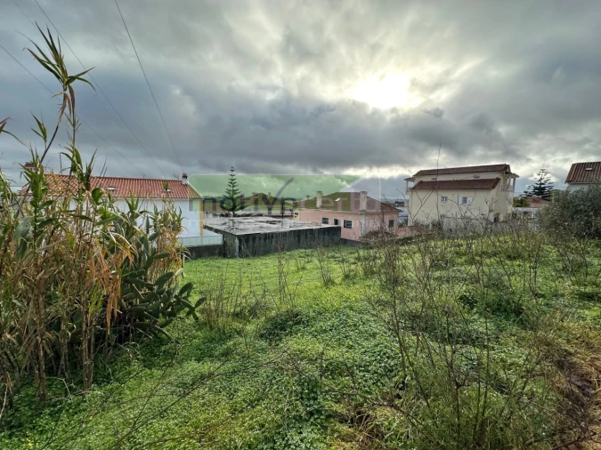 Terreno para Venda em Santo António dos Cavaleiros e Frielas Foto 11