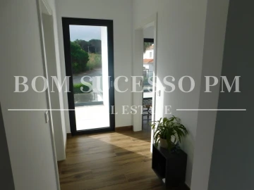 Moradia T4 para Venda em Vau