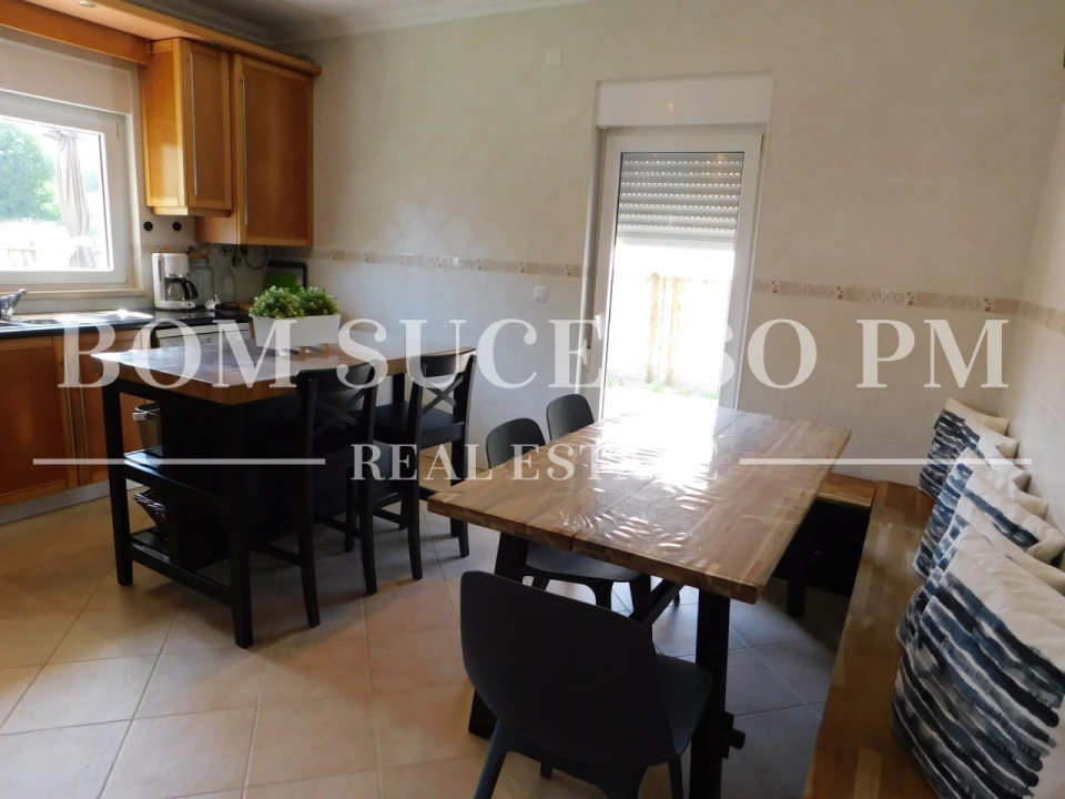 Moradia T4 para Venda em Vau Foto 5
