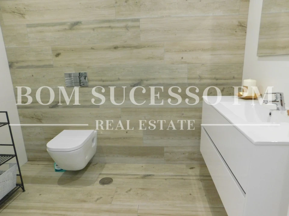 Moradia T4 para Venda em Cela Foto 15