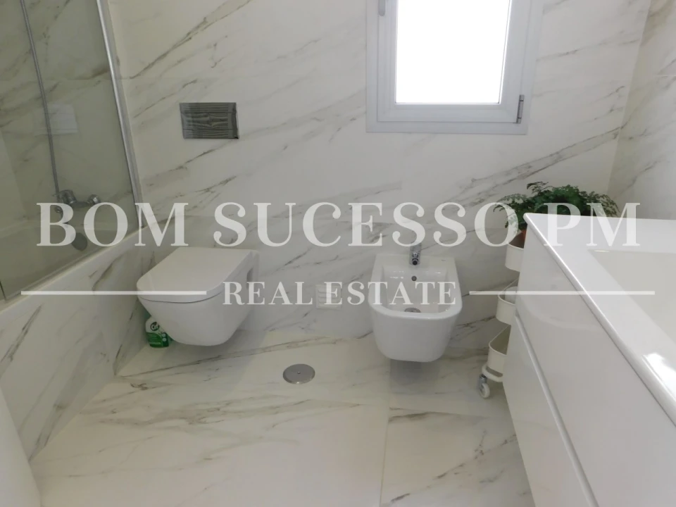 Moradia T4 para Venda em Cela Foto 19