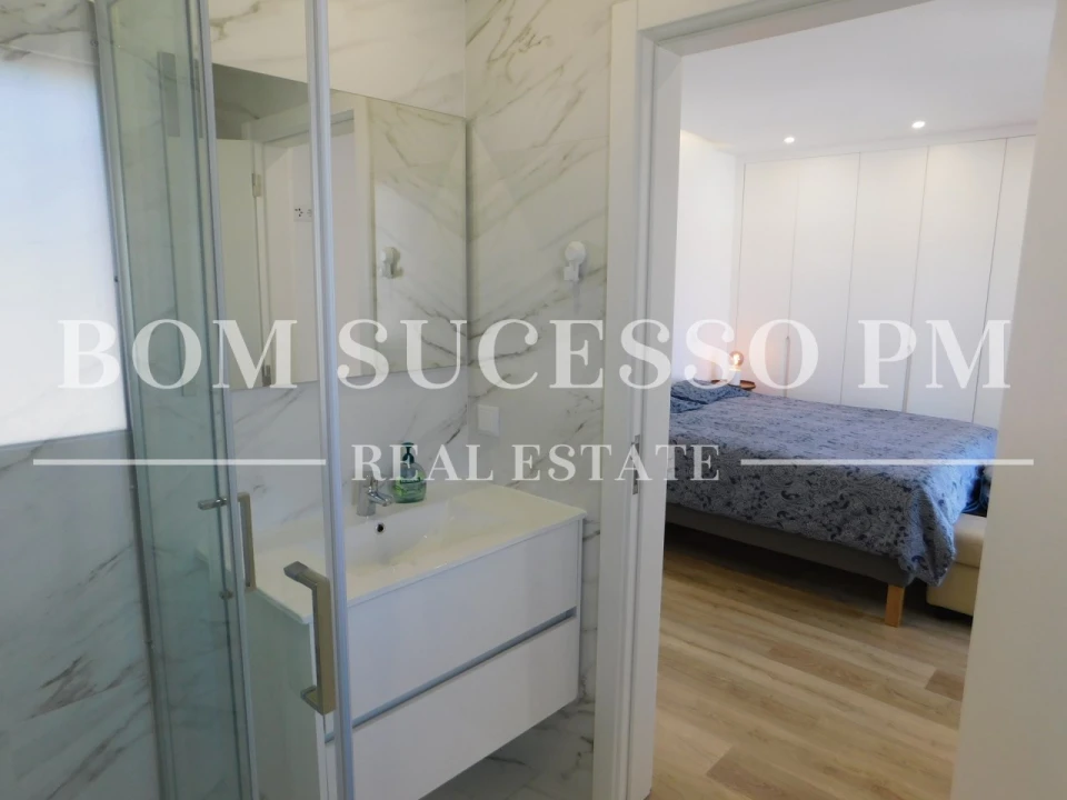 Moradia T4 para Venda em Cela Foto 24