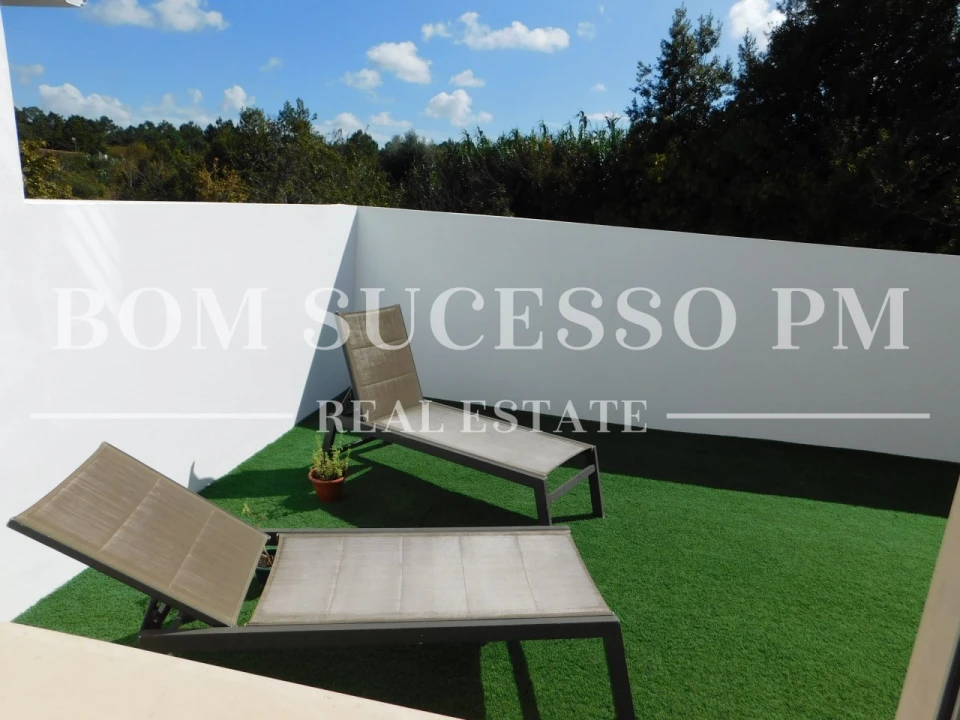 Moradia T4 para Venda em Cela Foto 36