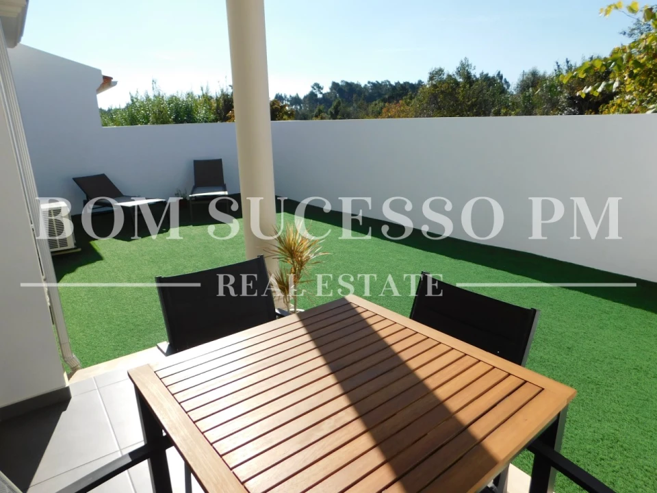 Moradia T4 para Venda em Cela Foto 34