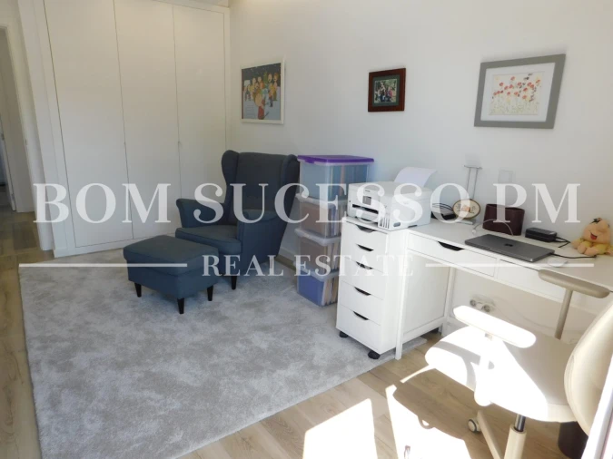 Moradia T4 para Venda em Cela Foto 22