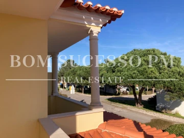 Moradia T4 para Venda em Vau