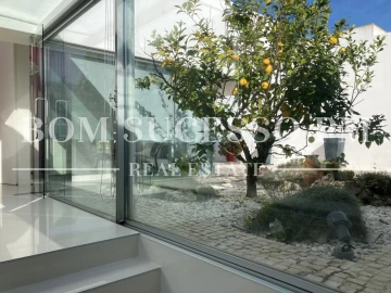 Moradia T4 para Venda em Vau