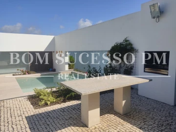 Moradia T4 para Venda em Vau