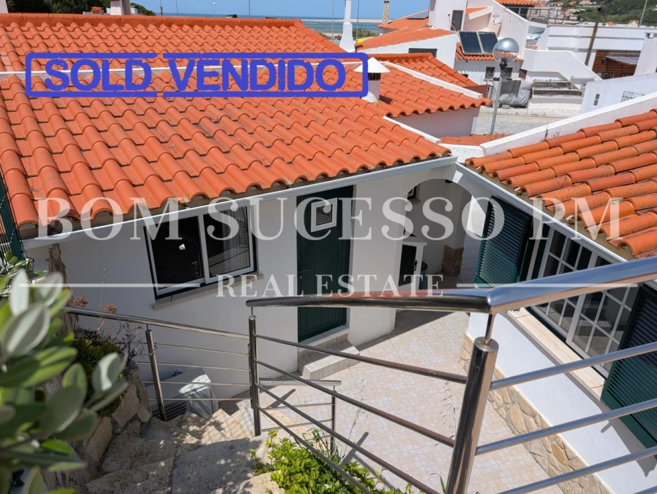 Moradia T4 para Venda em Vau Foto 1