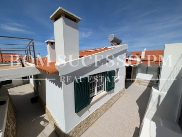 Moradia T4 para Venda em Vau