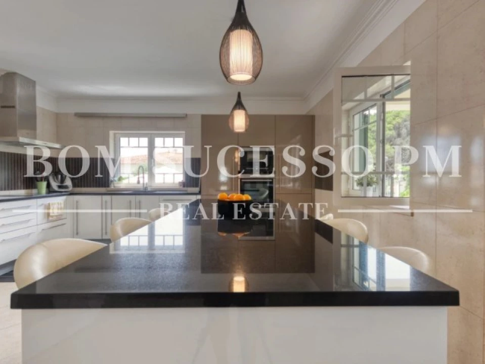 Moradia T4 para Venda em Vau Foto 10