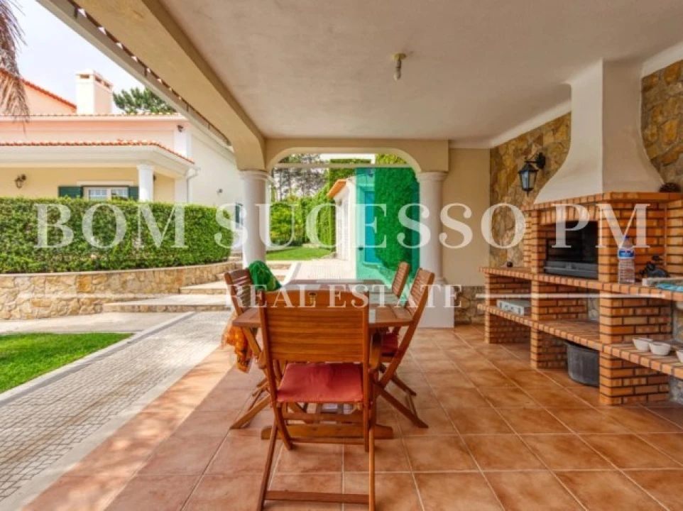 Moradia T4 para Venda em Vau Foto 32