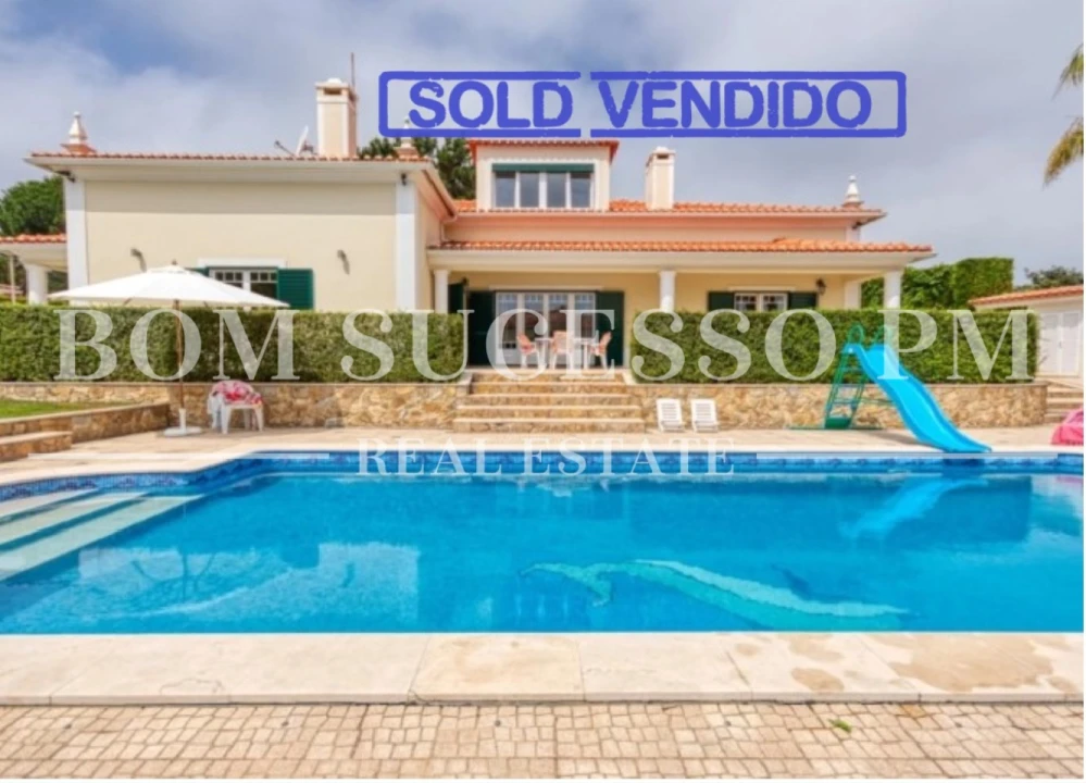Moradia T4 para Venda em Vau Foto 1